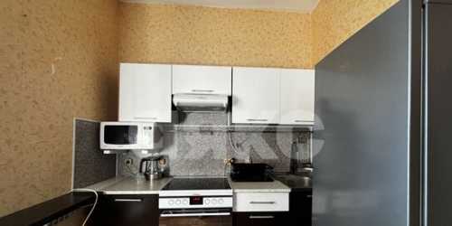 2-комн квартира Ельнинская улица,  д. 6