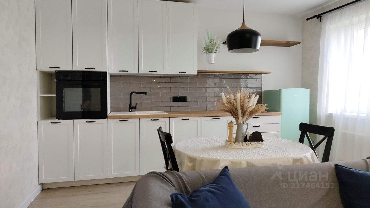 Продажа 3-комн квартиры на вторичном рынке Восточный мкр, д. Большие Жеребцы,  д. 1к8