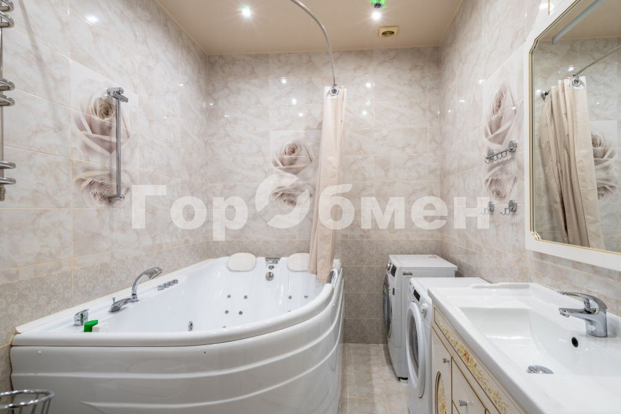 Аренда 4-комн квартиры на вторичном рынке Красногорск г, Отрадное п, Пятницкая ул,  д. 2