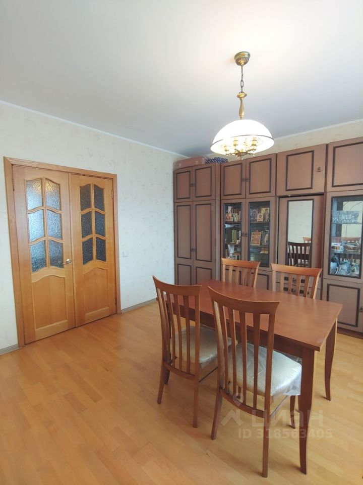 Продажа 3-комн квартиры на вторичном рынке Королев, проспект Космонавтов, 39