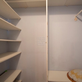 Продажа 4-комн квартиры на вторичном рынке Голиковский переулок,  д. 5