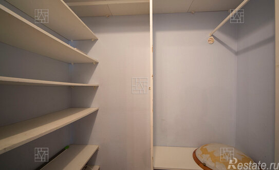 Продажа 4-комн квартиры на вторичном рынке Голиковский переулок,  д. 5