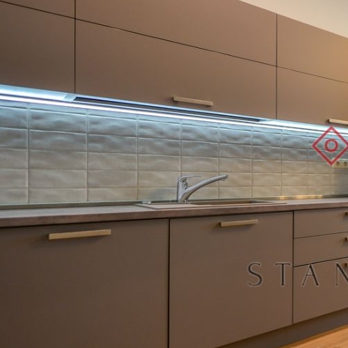 3-комн квартира проспект Средний Васильевского острова, 85