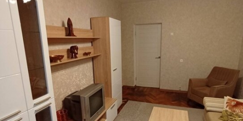 2-комн квартира улица Касаткина,  д. 21
