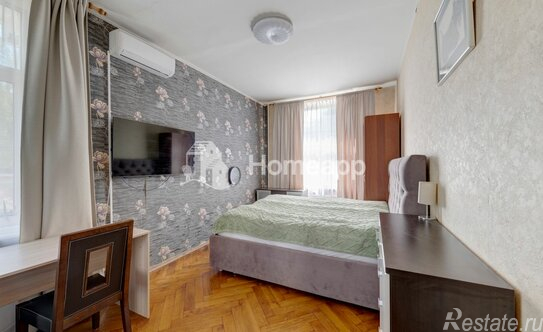 Продажа 3-комн квартиры на вторичном рынке бульвар Матроса Железняка,  д. 10