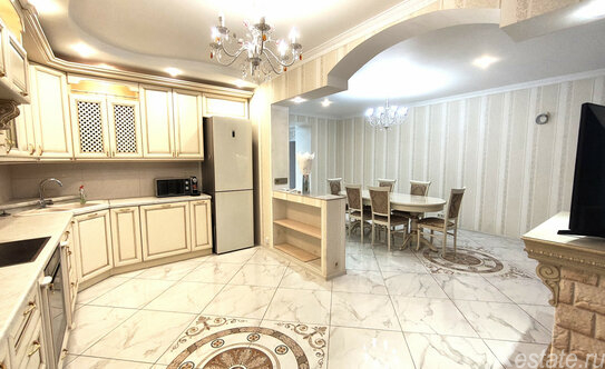 Продажа 4-комн квартиры на вторичном рынке ул Котина,  д. 6,  к. 1