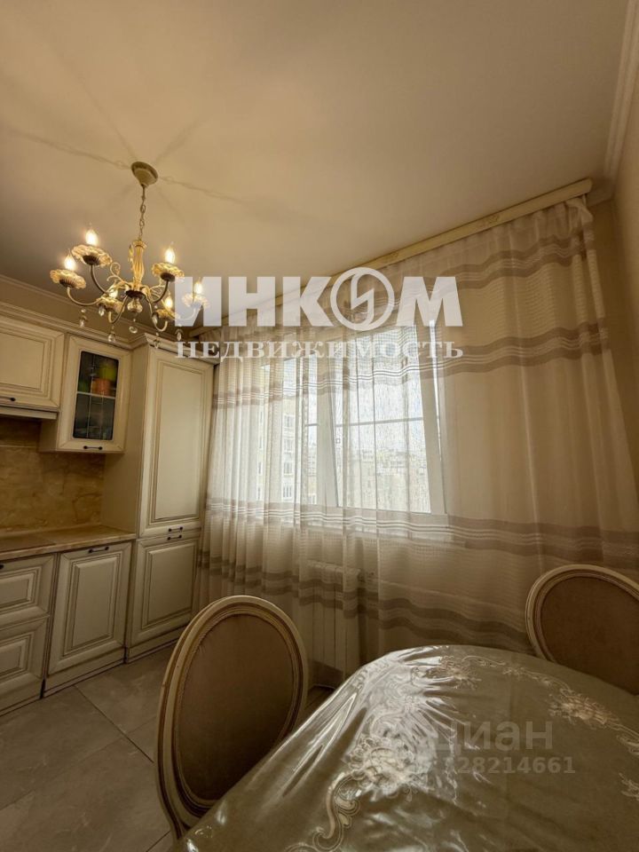 Продажа 3-комн квартиры на вторичном рынке Веневская улица, 5