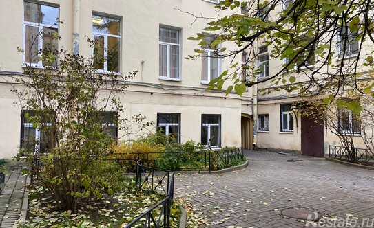 Аренда 2-комн квартиры на вторичном рынке Спасский пер,  д. 10