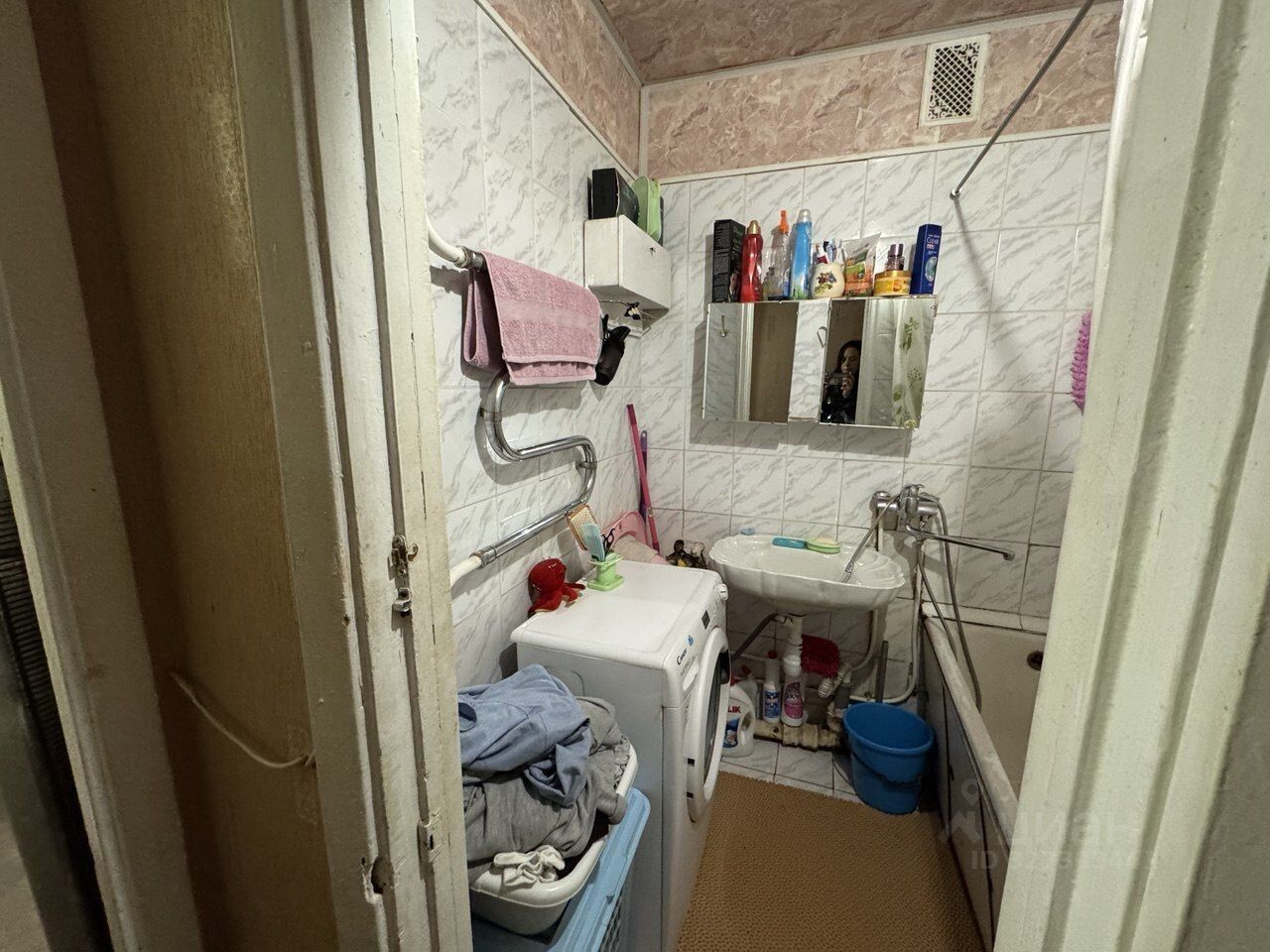 Продажа 2-комн квартиры на вторичном рынке пос. Парголово, Приозерское шоссе, 13к2