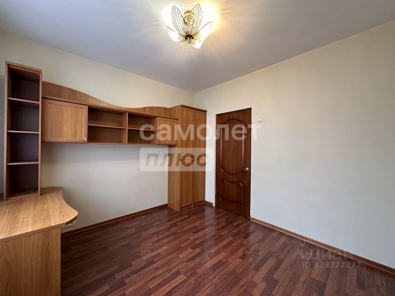 Продажа 3-комн квартиры на вторичном рынке Батайский проезд, 5