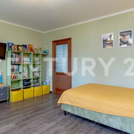 Продажа 3-комн квартиры на вторичном рынке Всеволожск, ул Советская,  д. 18