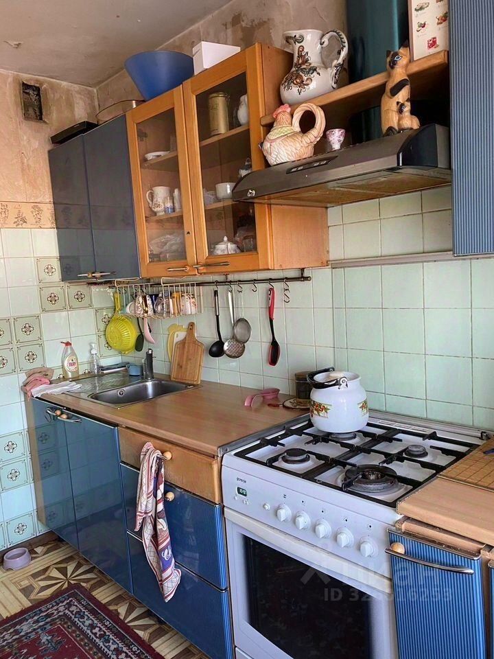 Продажа 3-комн квартиры на вторичном рынке Центральный мкр, улица Корнеева, 38
