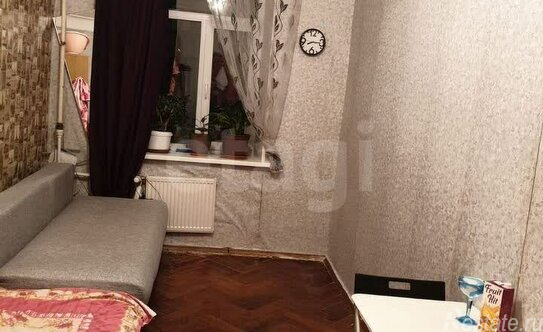 Продажа 4-комн квартиры на вторичном рынке Советская 8-я ул,  д. 10