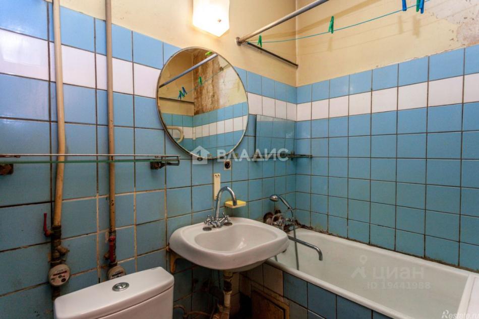 Продажа 2-комн квартиры на вторичном рынке улица Фотиевой,  д. 3