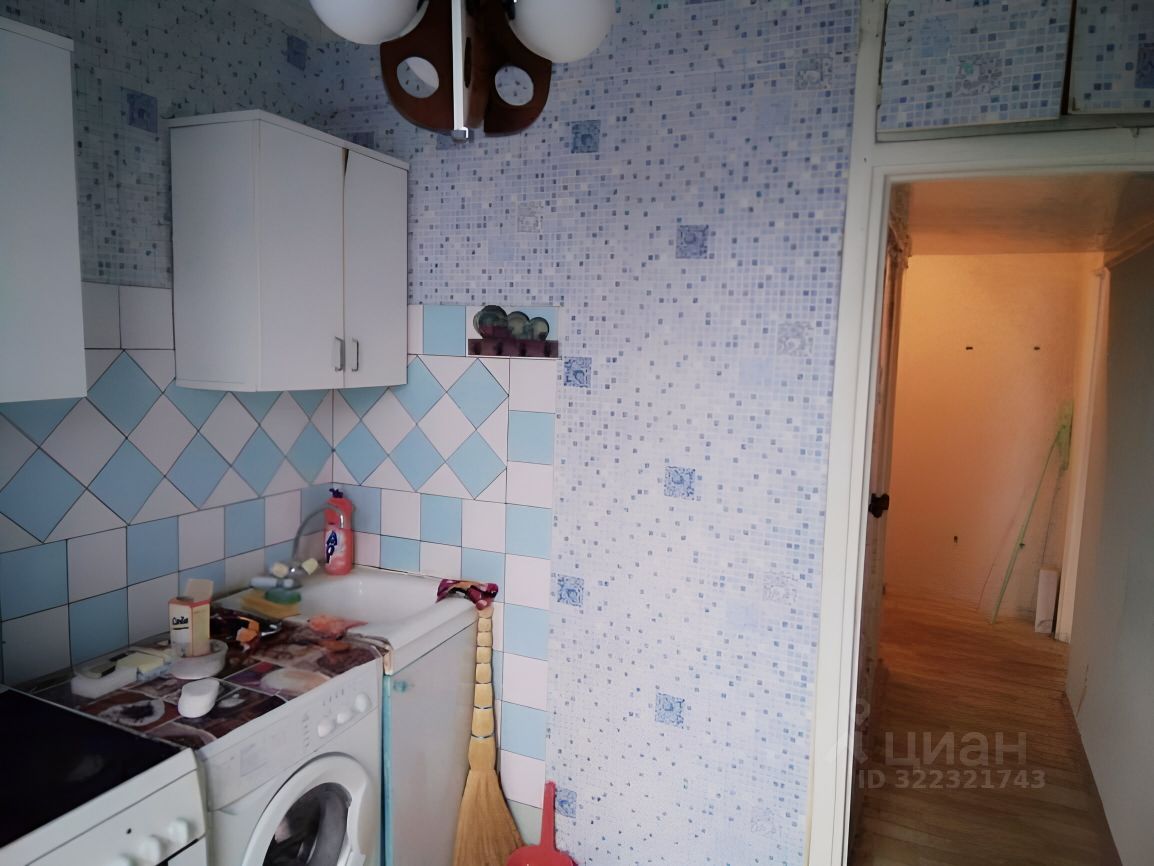 Продажа 1-комн квартиры на вторичном рынке Батайский проезд, 13