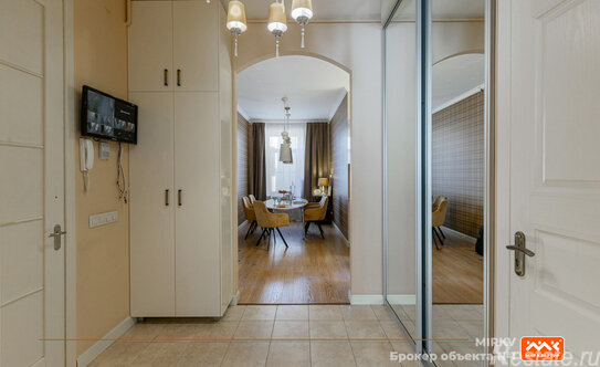 Продажа 3-комн квартиры на вторичном рынке улица Моисеенко,  д. 3/14