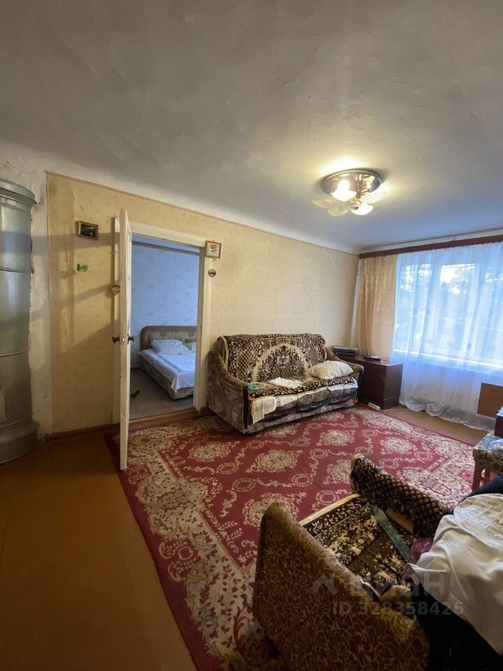 Продажа 2-комн квартиры на вторичном рынке д. Наволок, улица Центральная, 19