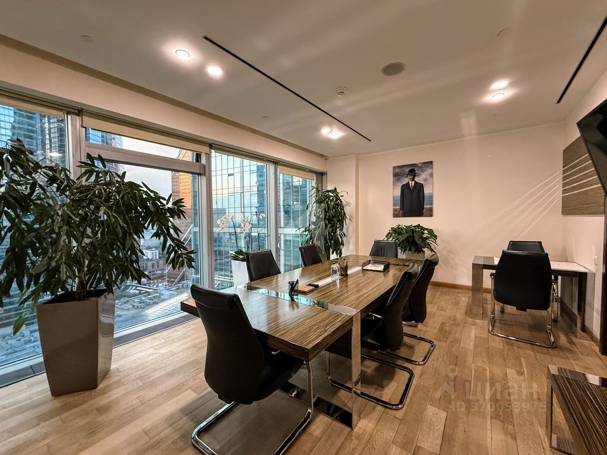 Продажа 3-комн квартиры на вторичном рынке набережная Пресненская, 8с1