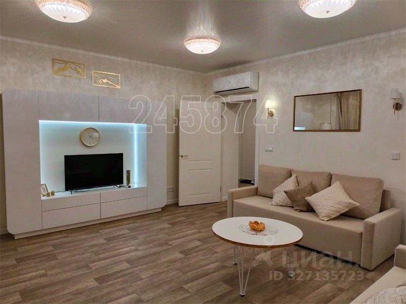 Аренда 2-комн квартиры на вторичном рынке Фестивальная улица, 9