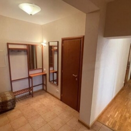 Продажа 3-комн квартиры на вторичном рынке аллея Поликарпова,  д. 2