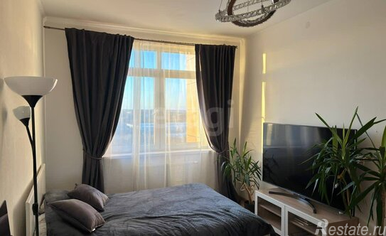 Продажа 1-комн квартиры на вторичном рынке улица Адмирала Черокова,  д. 20 литА