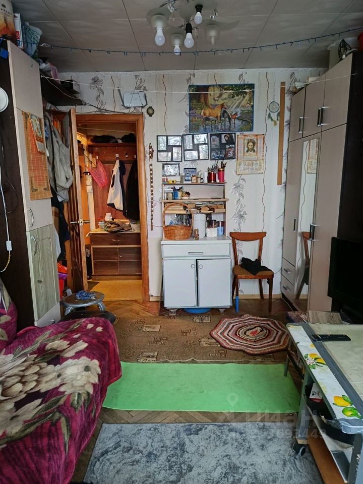 Продажа 3-комн квартиры на вторичном рынке д. Разметелево, переулок Виркинский, 4