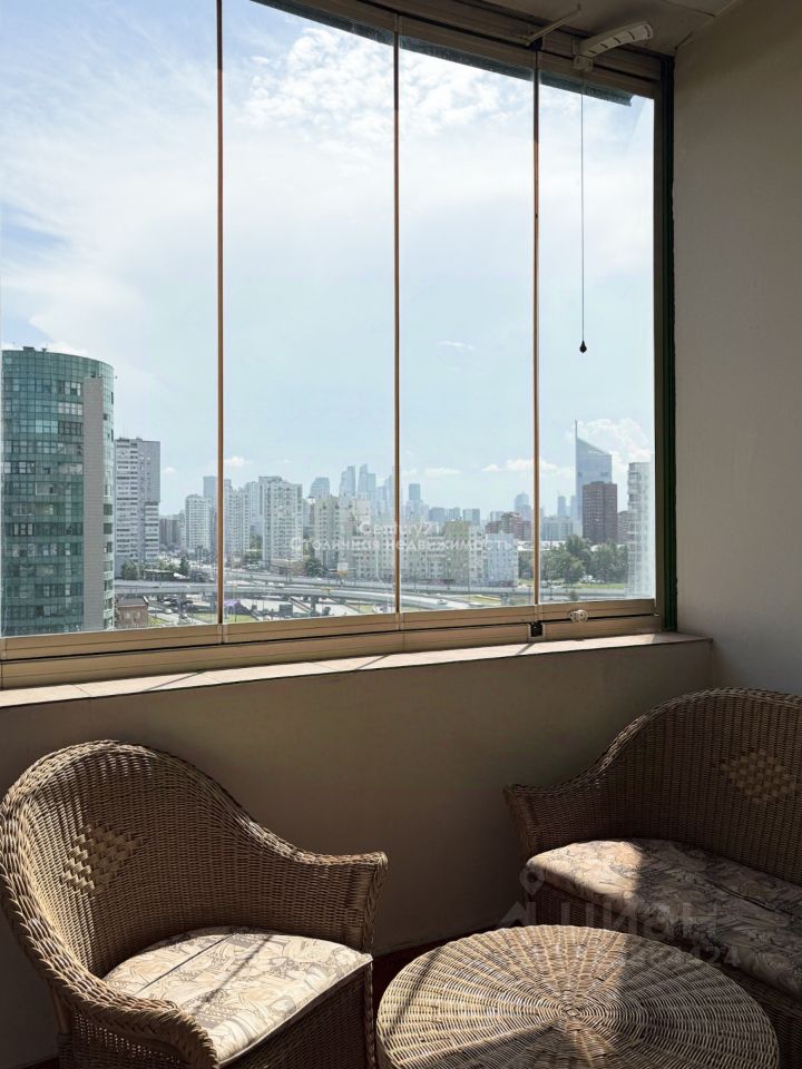 Продажа 3-комн квартиры на вторичном рынке проспект Маршала Жукова, 38К1