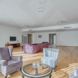 Продажа 5-комн квартиры на вторичном рынке улица Архитектора Власова,  д. 6