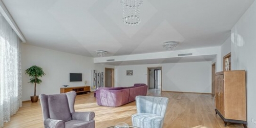 5-комн квартира улица Архитектора Власова,  д. 6