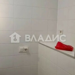Продажа 1-комн квартиры на вторичном рынке Красногорск г, Ильинское-Усово п, Заповедная ул,  д. 21