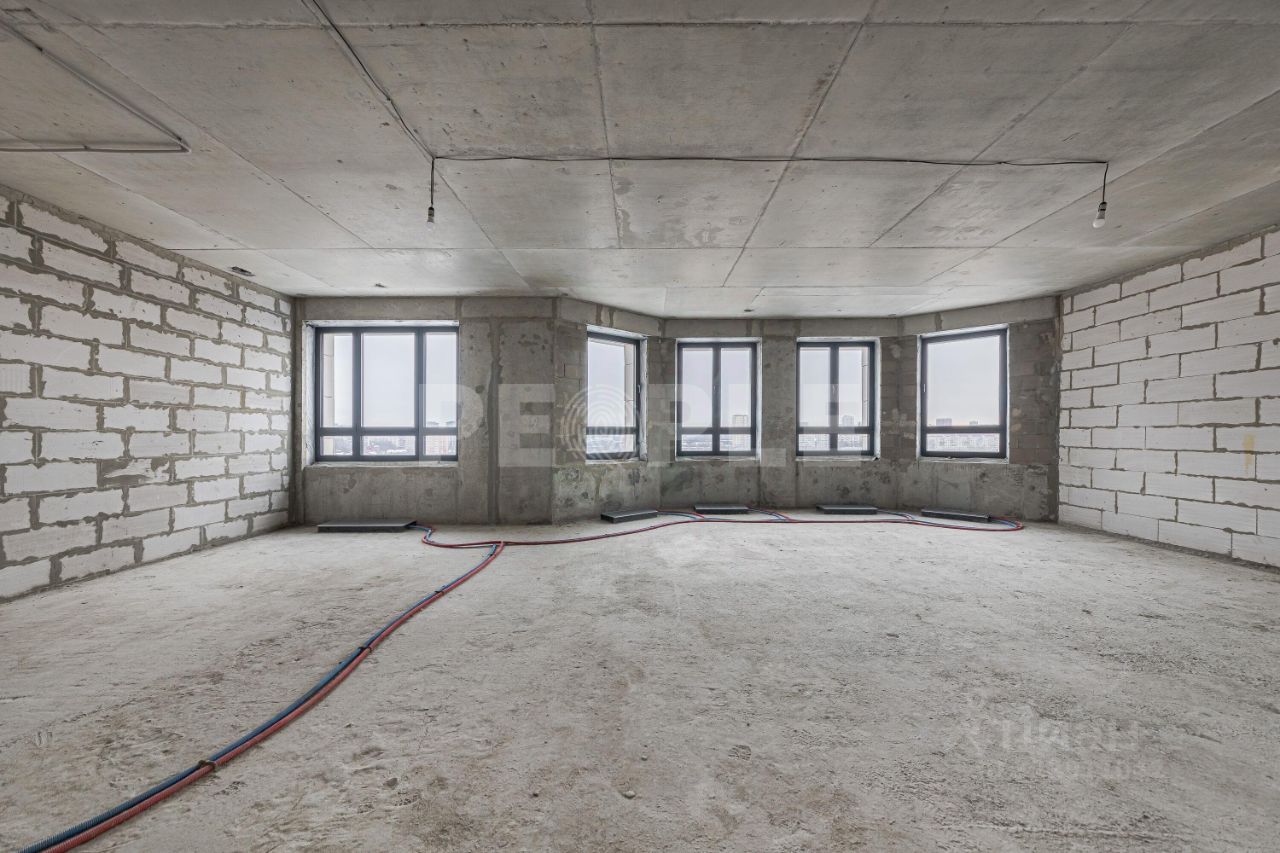 Продажа 3-комн квартиры на вторичном рынке Нежинская улица, 5Б