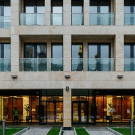 Продажа 3-комн квартиры на вторичном рынке Смоленский 1-й пер,  д. 19-21