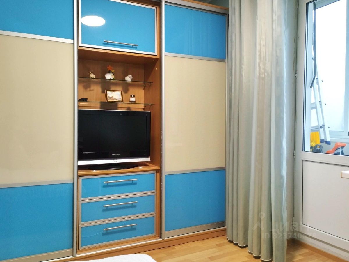 Продажа 3-комн квартиры на вторичном рынке Снежная улица, 14К1