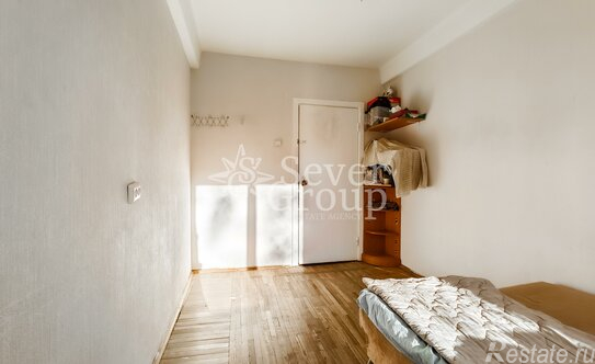 Продажа 2-комн квартиры на вторичном рынке Товарищеский проспект,  д. 14