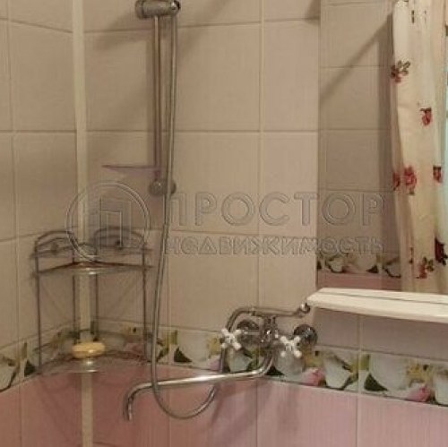 2-комн квартира Юбилейный, улица Папанина,  д. 7