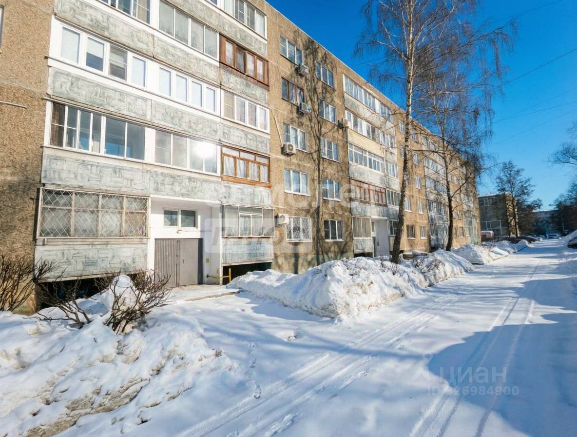Продажа 2-комн квартиры на вторичном рынке Воскресенск, улица Мичурина, 15