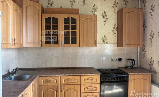 Продажа 1-комн квартиры на вторичном рынке улица Адмирала Лазарева,  д. 11