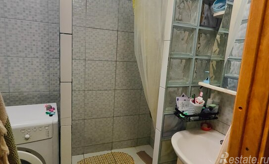 Продажа 3-комн квартиры на вторичном рынке Будапештская ул,  д. 104,  к. 1