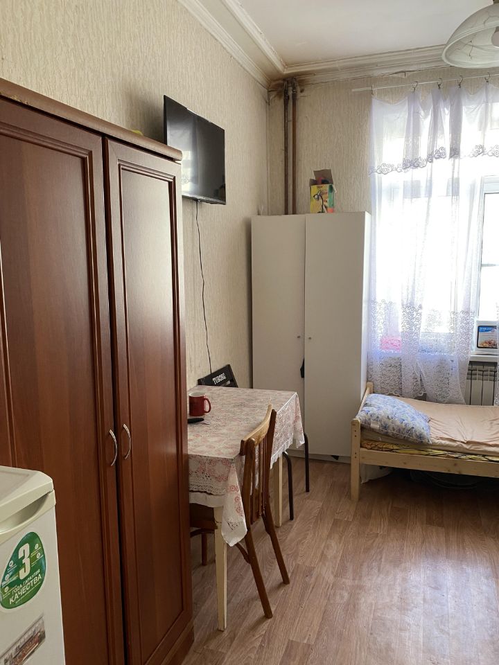 Продажа 3-комн квартиры на вторичном рынке Студенческая улица, 15