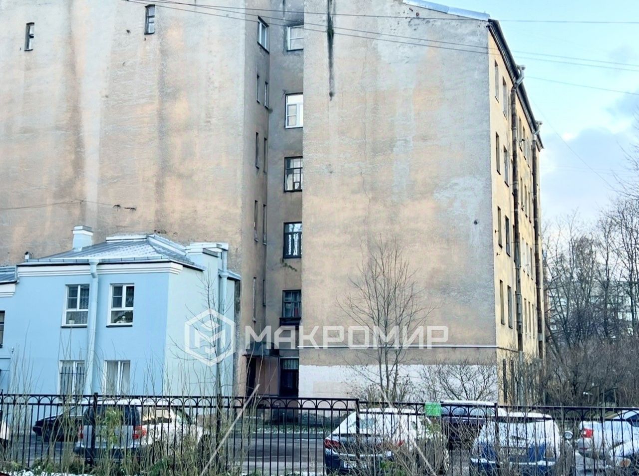 Продажа 2-комн квартиры на вторичном рынке 15-я Васильевского острова линия, 48