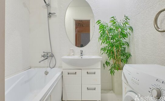 Продажа 2-комн квартиры на вторичном рынке Мурино, ул Новая,  д. 15