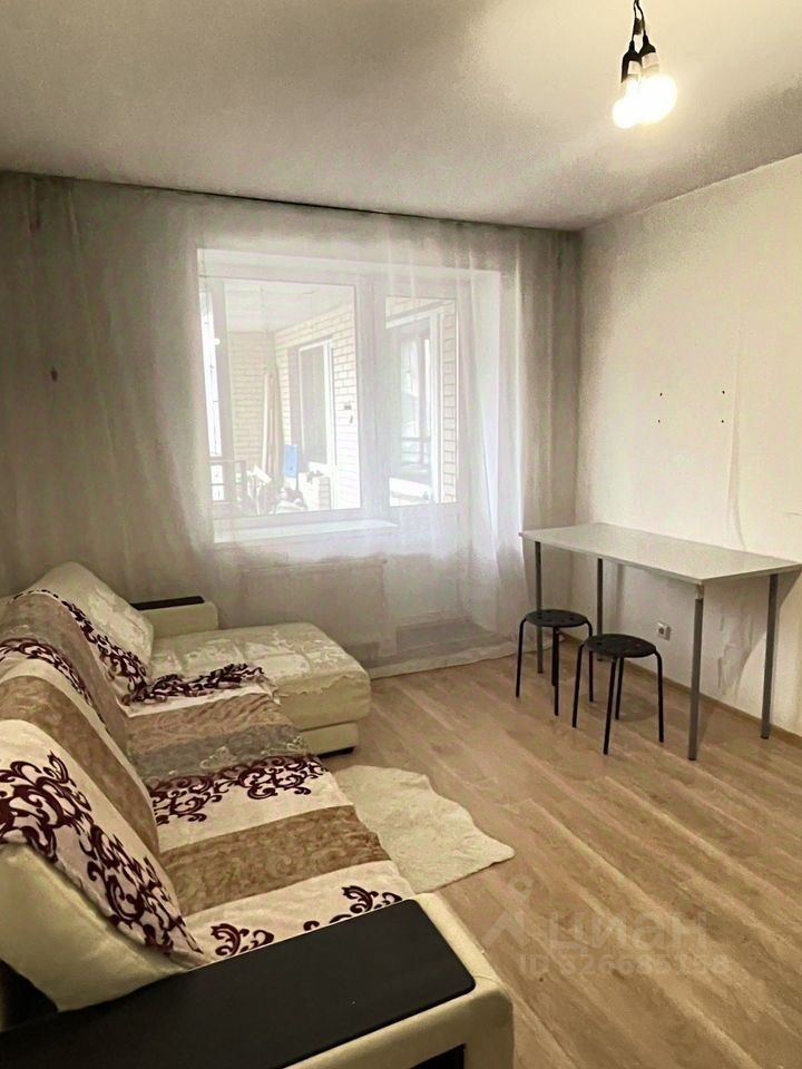 Продажа 2-комн квартиры на вторичном рынке Кудрово г., улица Пражская, 12