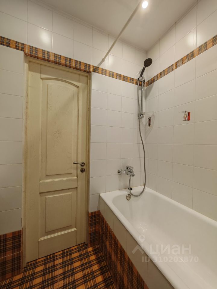 Продажа 1-комн квартиры на вторичном рынке проспект Ветеранов, 75к3