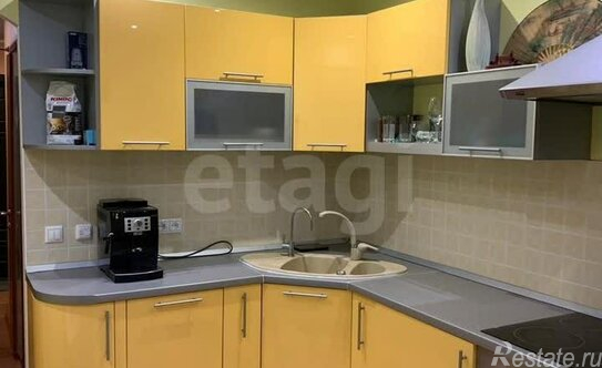 Продажа 1-комн квартиры на вторичном рынке Авиамоторная улица,  д. 4 к3