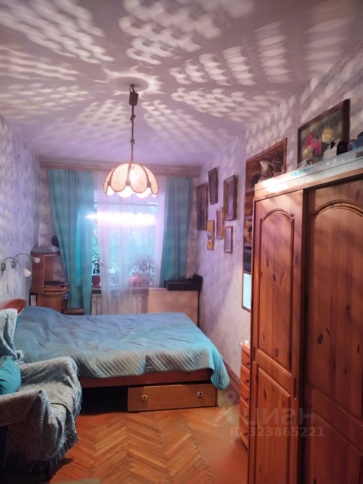 Продажа 4-комн квартиры на вторичном рынке Парковая 7-я ул