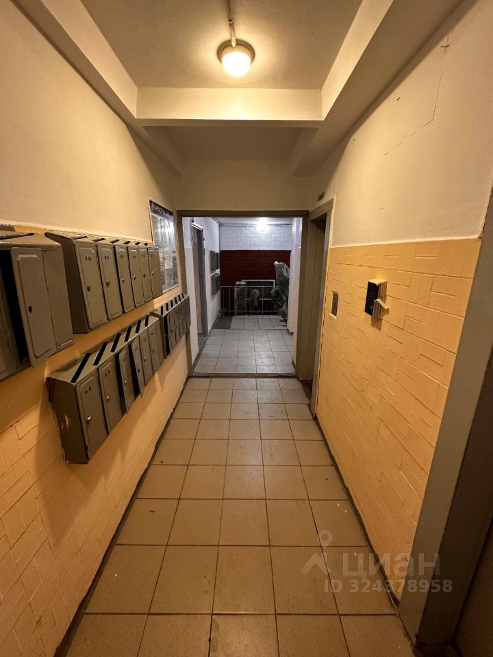 Продажа 1-комн квартиры на вторичном рынке Лебедянская улица, 4