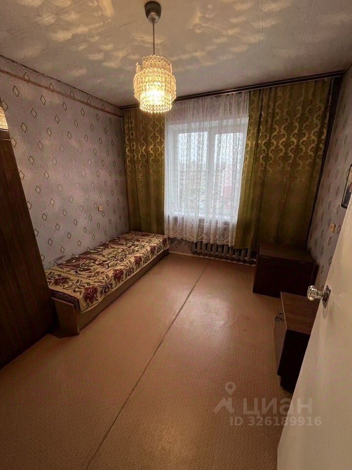 Продажа 3-комн квартиры на вторичном рынке Серпухов, Глазовская улица,  д. 32
