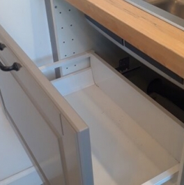 Продажа 1-комн квартиры на вторичном рынке Заозёрная улица,  д. 3 к2