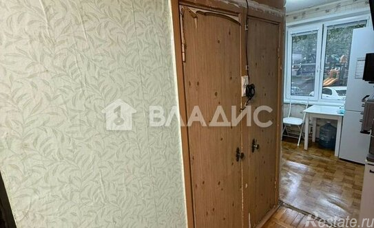 Продажа 2-комн квартиры на вторичном рынке улица Молостовых,  д. 16 к4