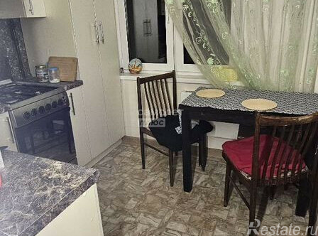 Продажа 2-комн квартиры на вторичном рынке Зеленоградская улица,  д. 37